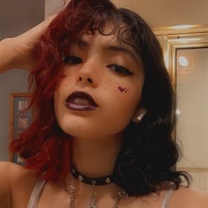 Meet your Posher, Jade